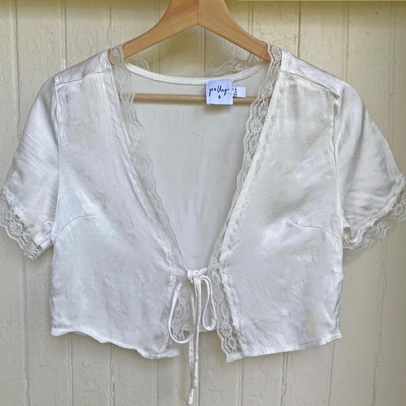 Princess Polly White Vintage Tie-Up Tie Front Lace Crop Top - Picture 2 of 4